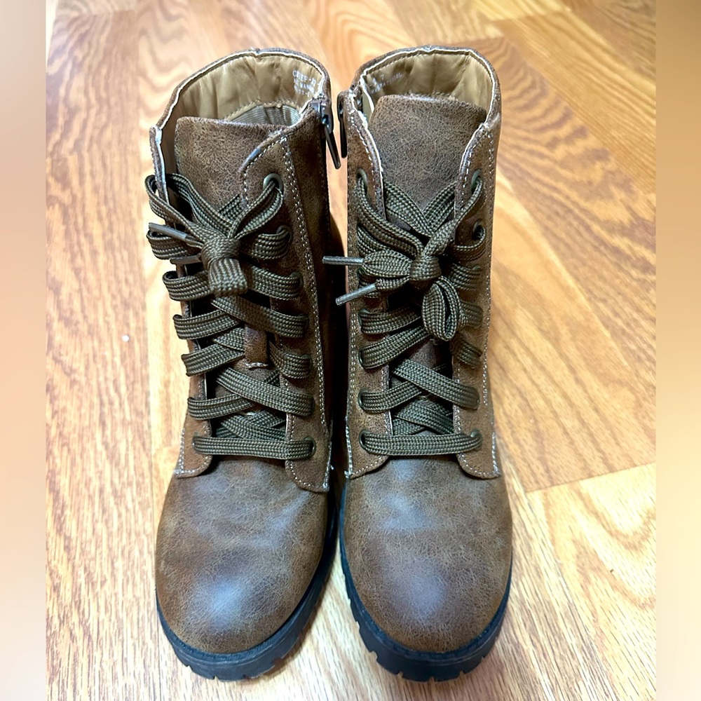 Brown boots sz 7 BAMBOO 24 cm